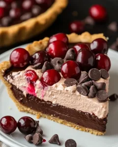 no-bake-chocolate-cherry-pie