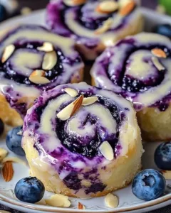 blueberry-cheesecake-heaven-rolls