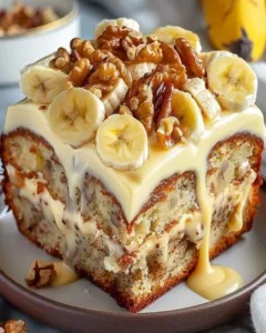 luscious-vanilla-banana-walnut-cake
