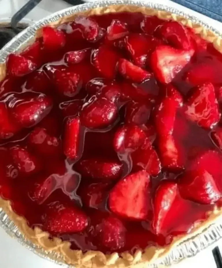 Big Boy’s Fresh Strawberry Pie