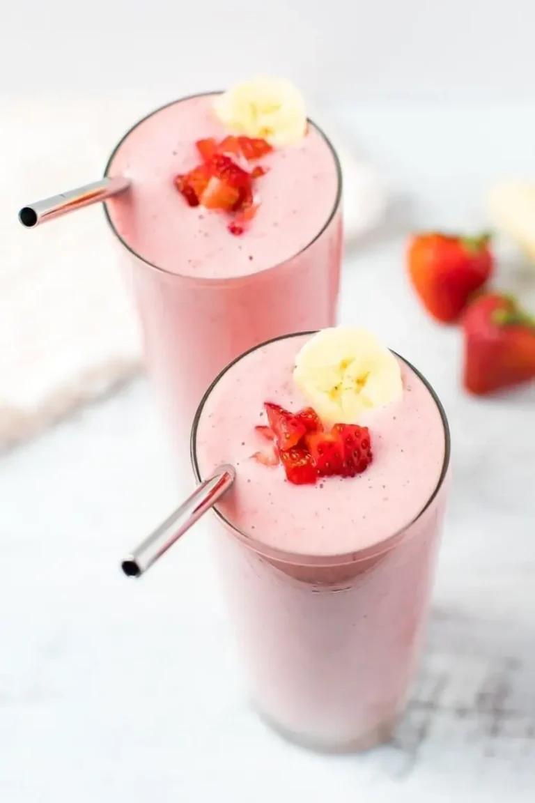 Easy + Healthy Strawberry Banana Smoothie