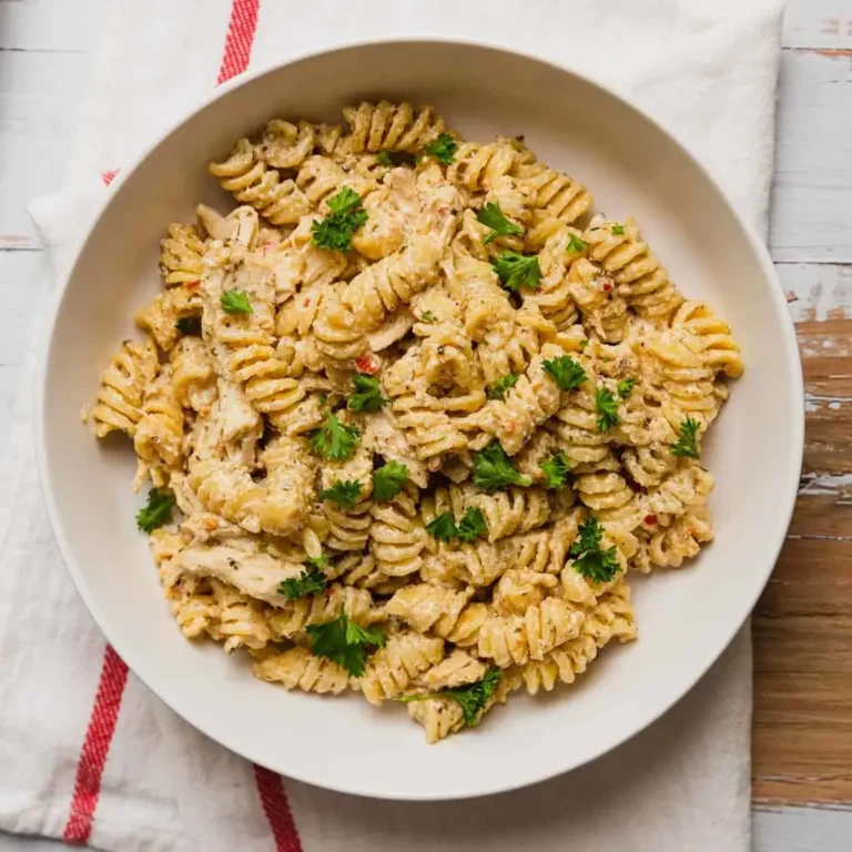 Crockpot Garlic Parmesan Chicken Pasta