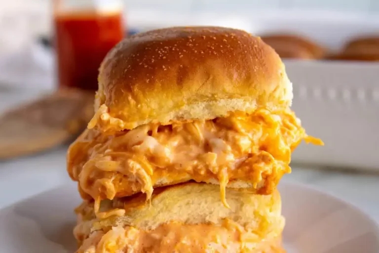 EASY BUFFALO CHICKEN SLIDERS